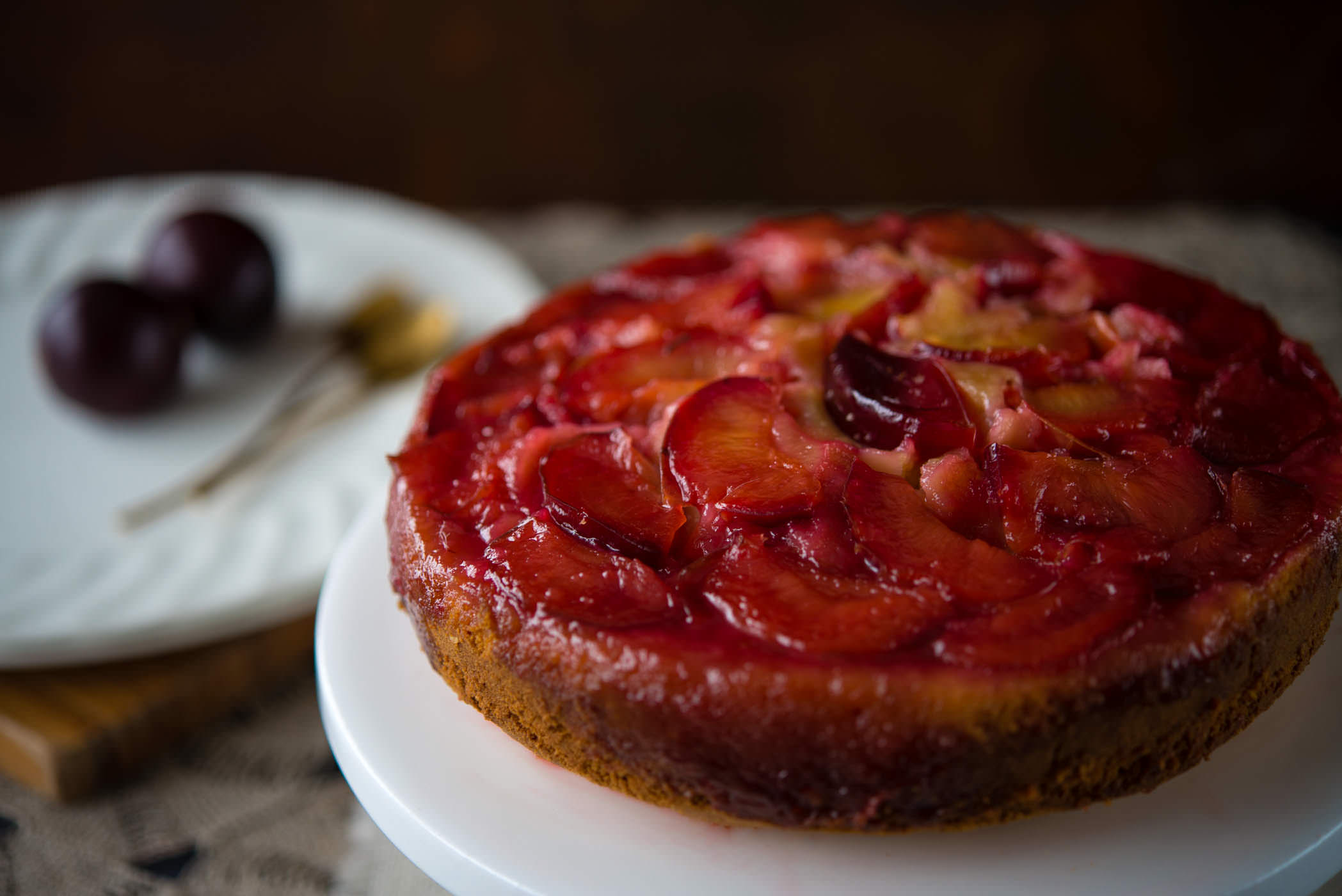 upside down plum cake