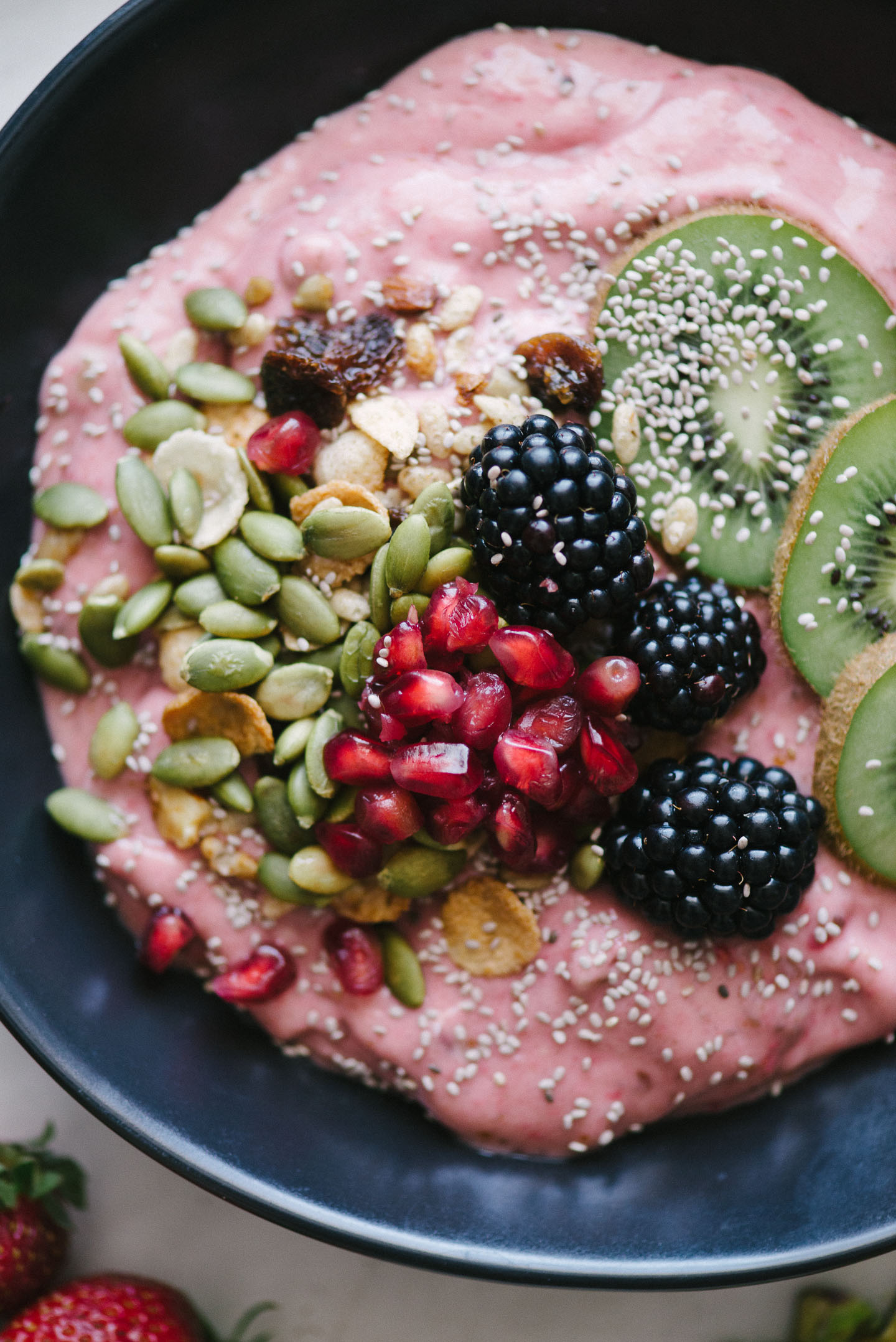 RaspberrySmoothieBowl.ChristinaSoong-5